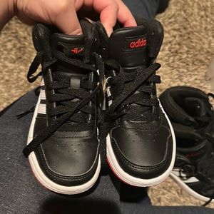 Toddler adidas basketball hoops mid 2.0k